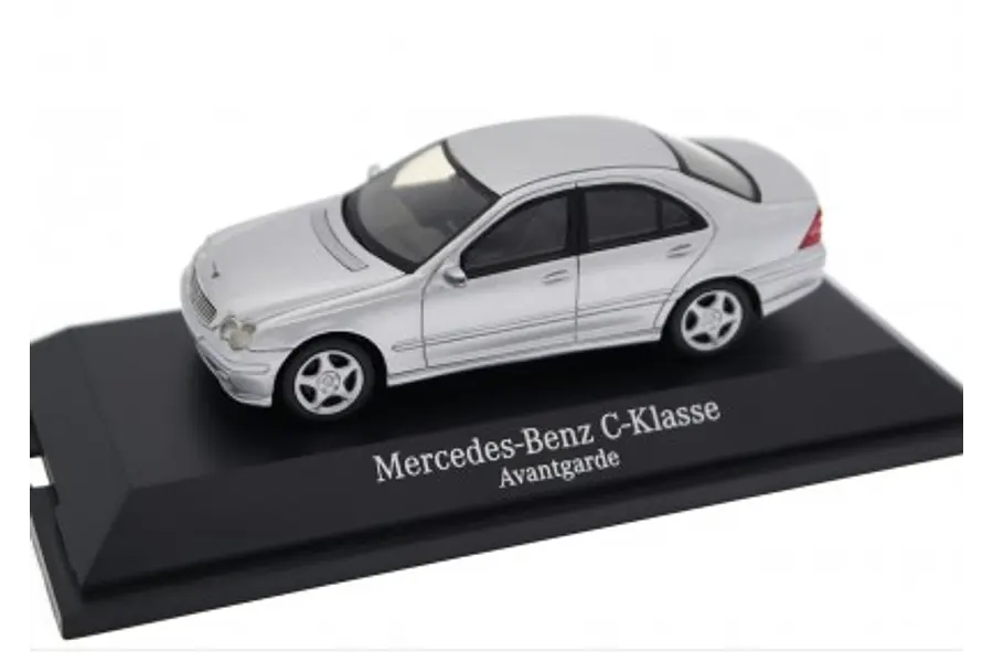 MERCEDES BENZ CLASE C AVANTGARDE, ESCALA 1/43