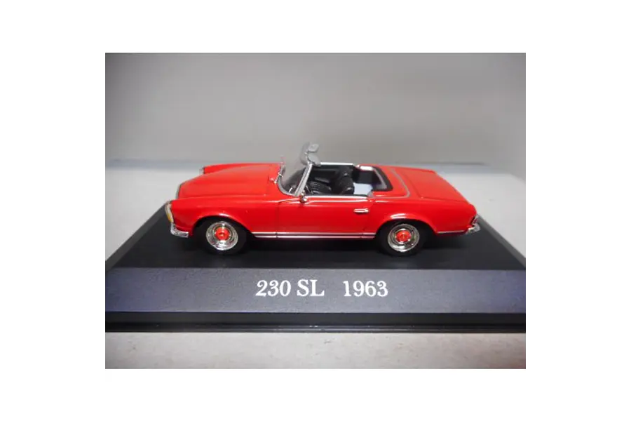 MERCEDES BENZ 230SL 1963, ESCALA 1/43 IXO