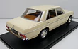 MERCEDES BENZ 200D, ESCALA 1/24 IXO