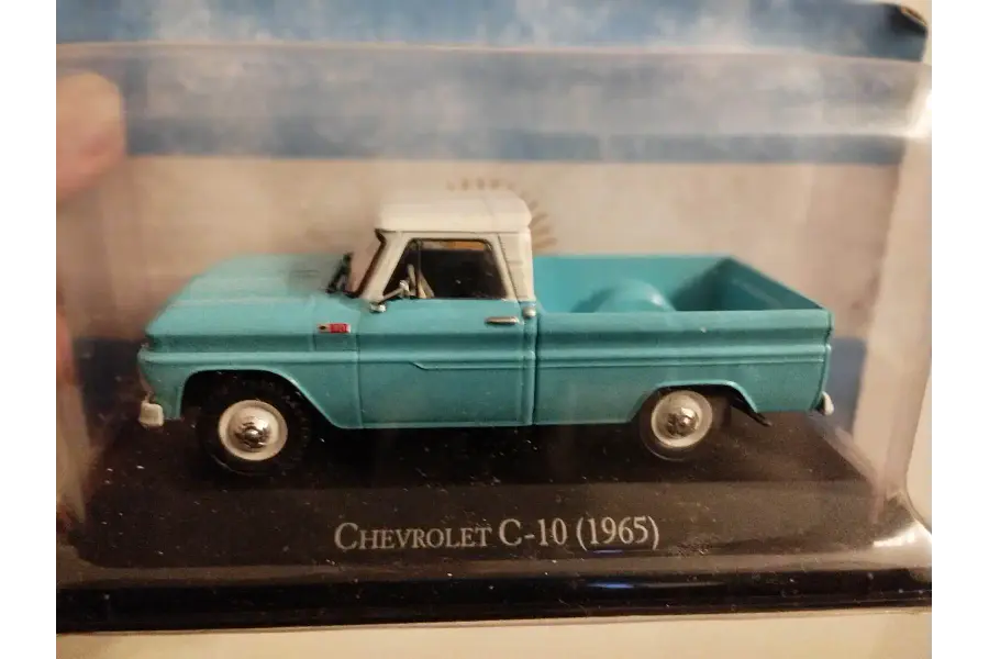 CHEVROLET C10 1965, ESCALA 1/43, MARCA IXO