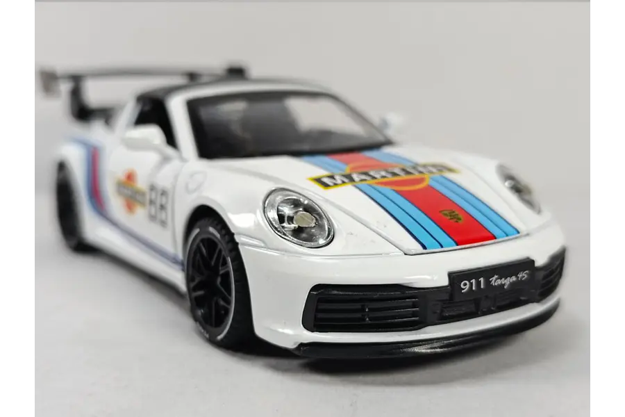 PORSCHE 911 TARGA MARTINI LIVERY 1:32 NEWAO LED 