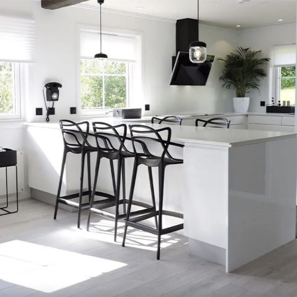 Silla Sidney de Barra Negra 7