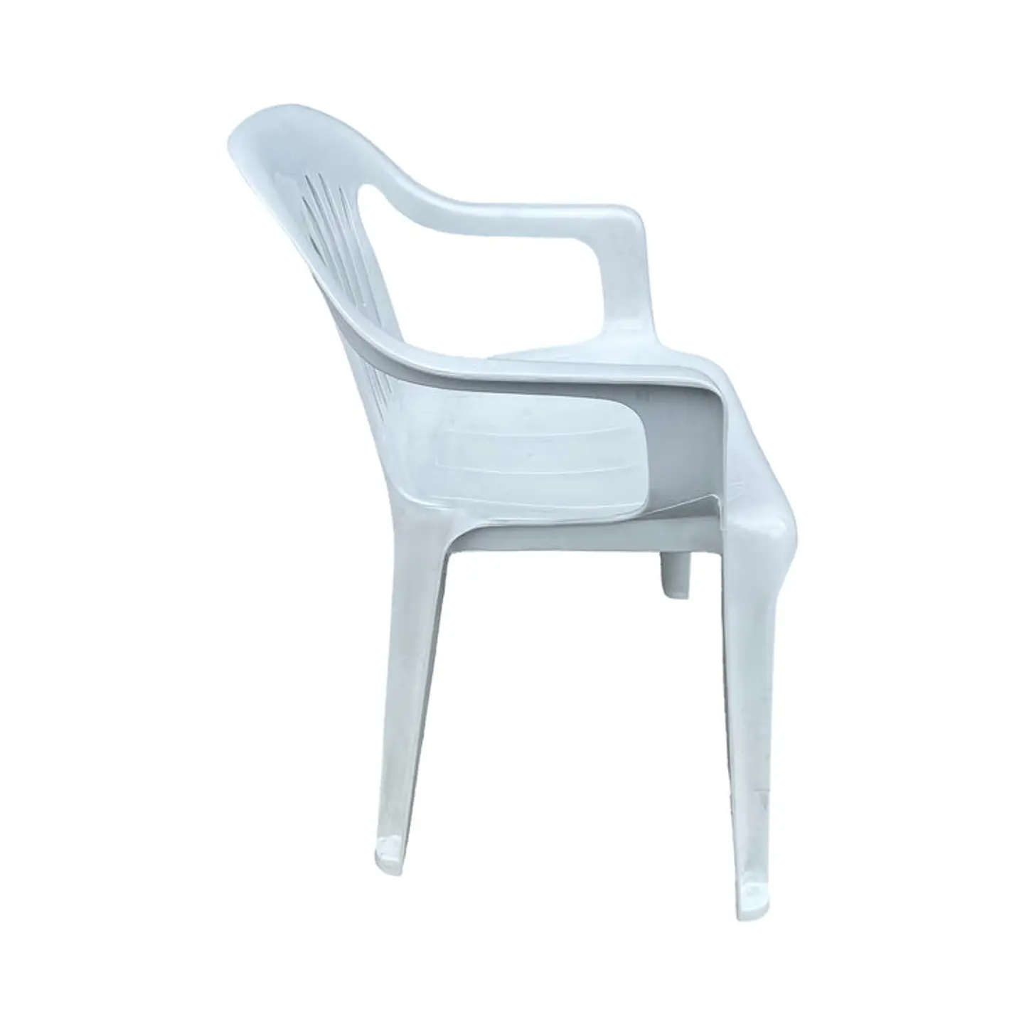 Silla Plástica con Brazos Costa Rica Blanca Perla 2