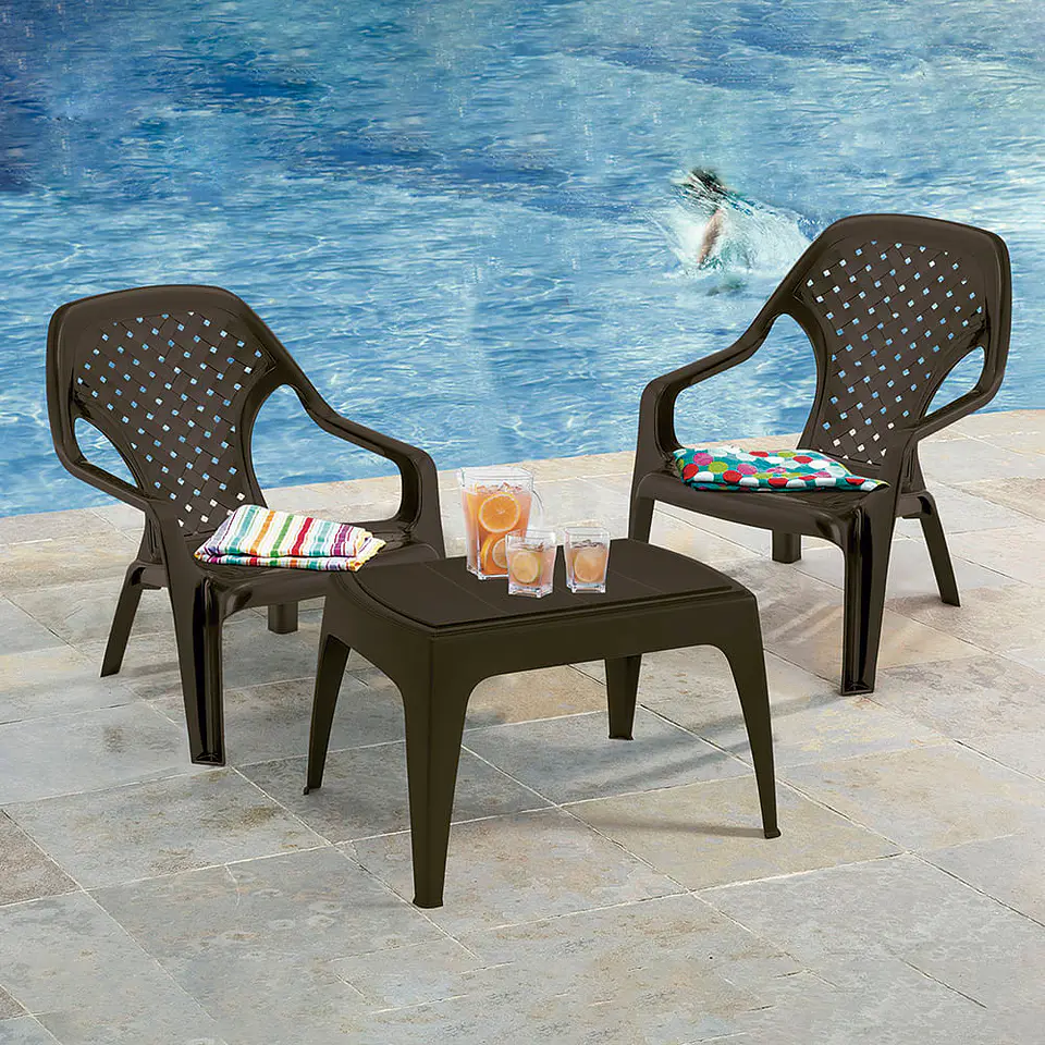 Combo Playero (2 Camas Asoleadoras + 2 Sillas Playeras + 1 Mesa de Centro) 2