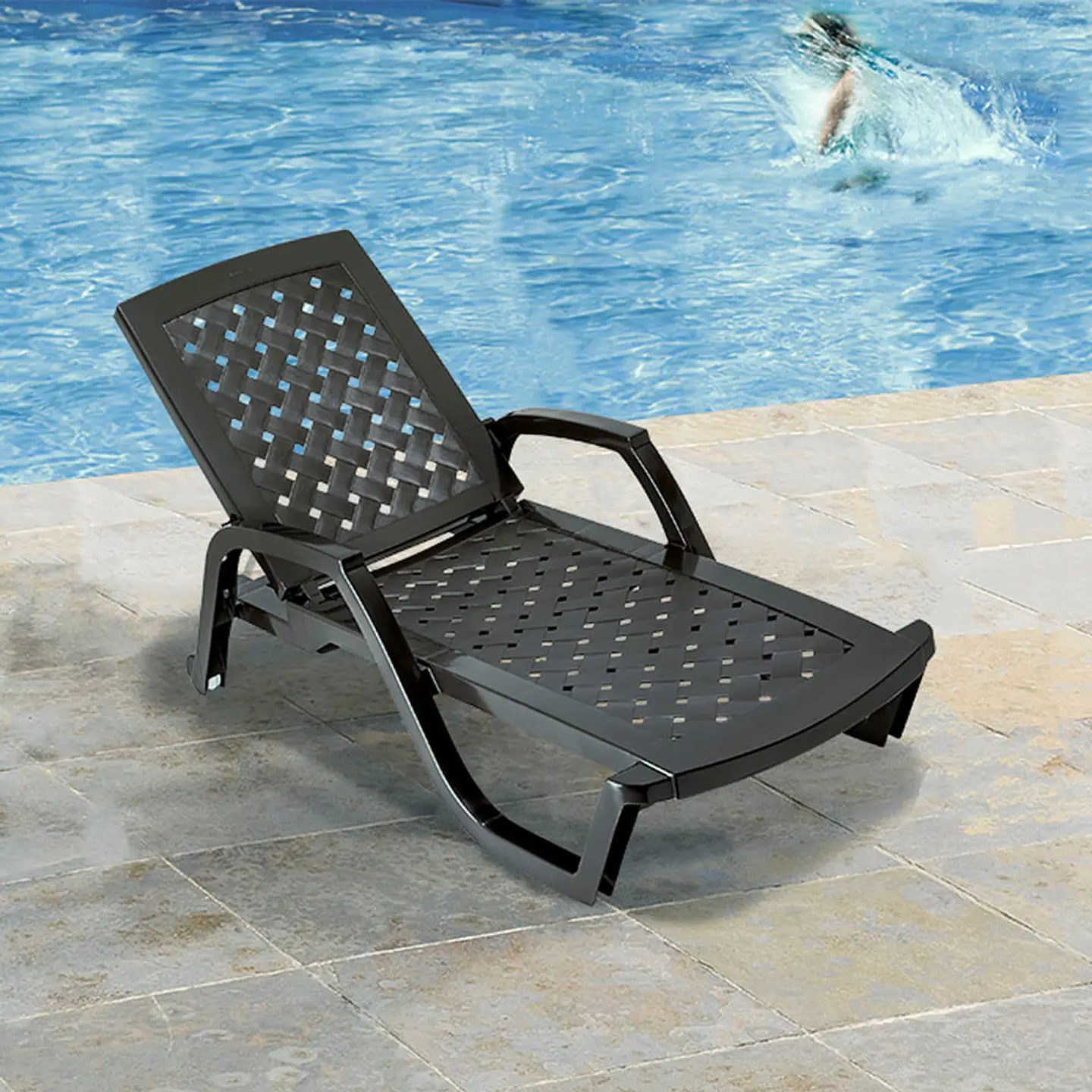 Combo Playero (2 Camas Asoleadoras + 2 Sillas Playeras + 1 Mesa de Centro) 3