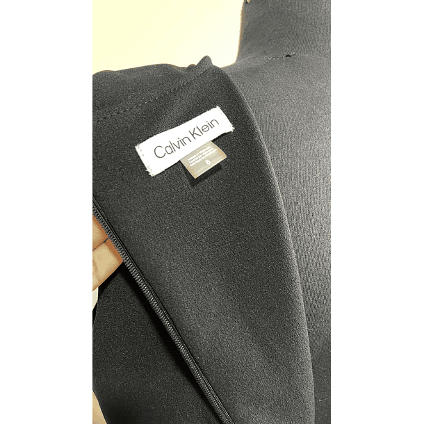 SEMI NUEVO Vestido Calvin Klein  4