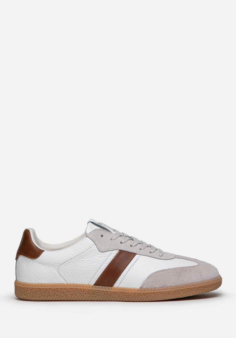 SNEAKERS AXIS Look 1