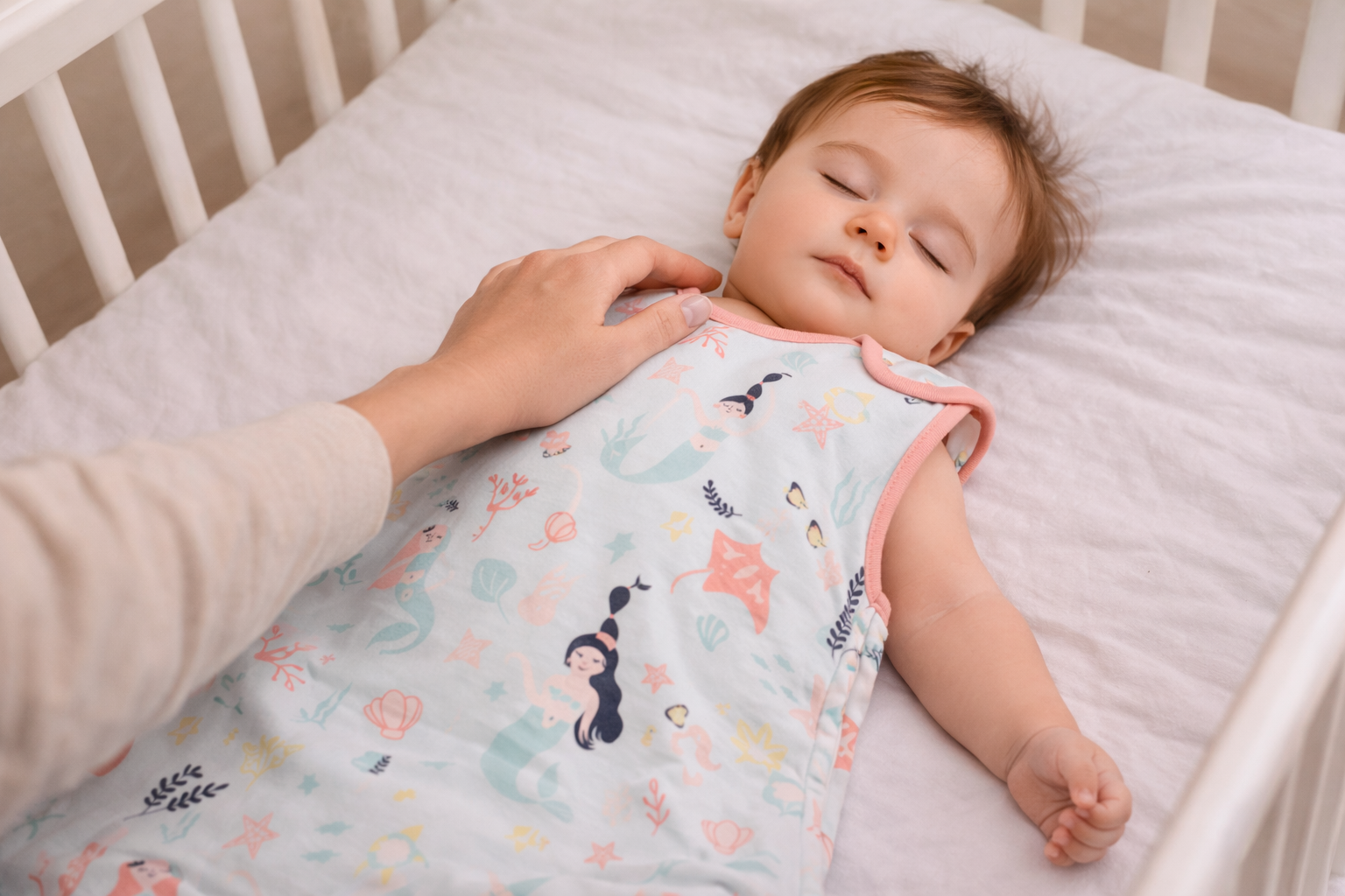 Cómo saber si mi bebé tiene calor mientras duerme