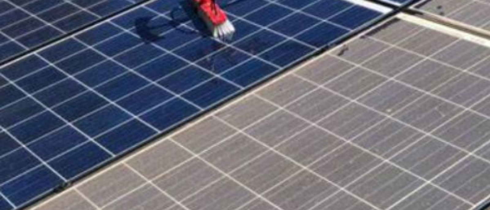 Guía de Mantenimiento de Paneles Solares