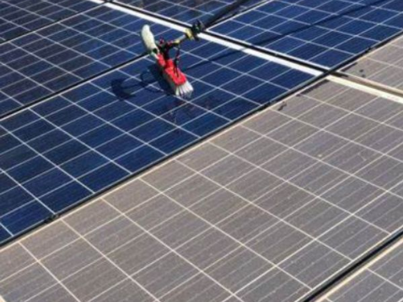 Guía de Mantenimiento de Paneles Solares