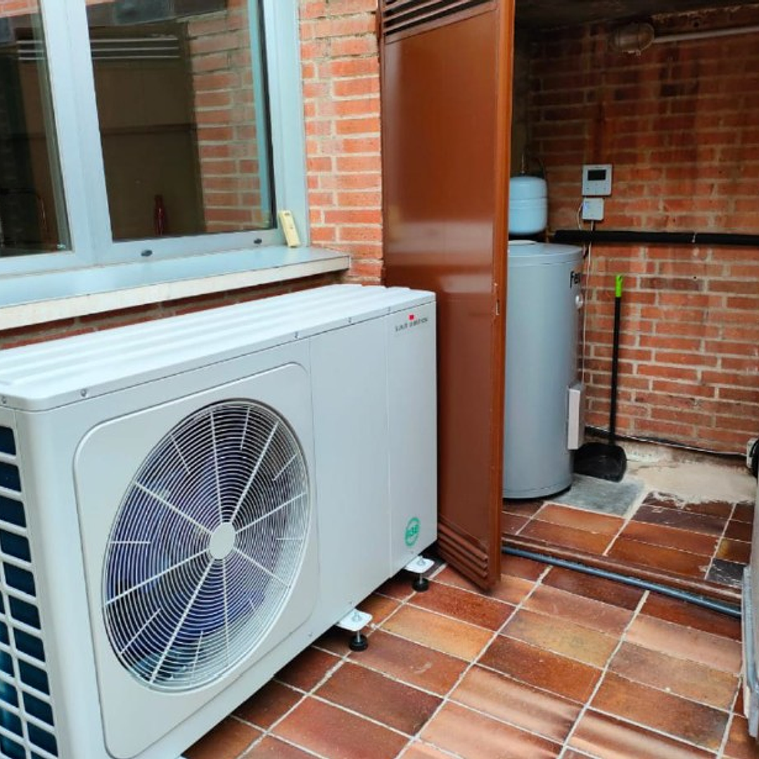 Instalaciones de Aerotermia | Ejemplos Reales de Clientes Satisfechos 26