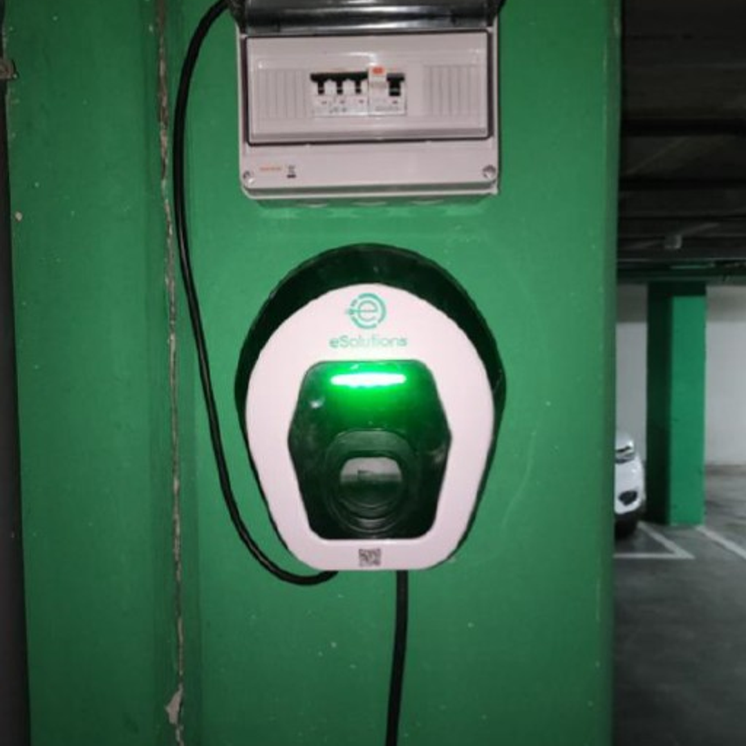Instalación de Cargadores de Vehículos Eléctricos | Ejemplos Reales y Proyectos Finalizados 2
