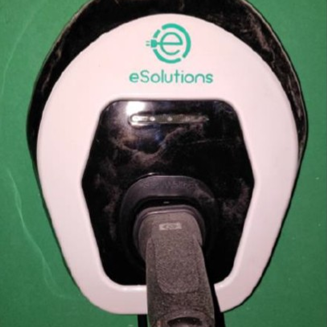 Instalación de Cargadores de Vehículos Eléctricos | Ejemplos Reales y Proyectos Finalizados 3