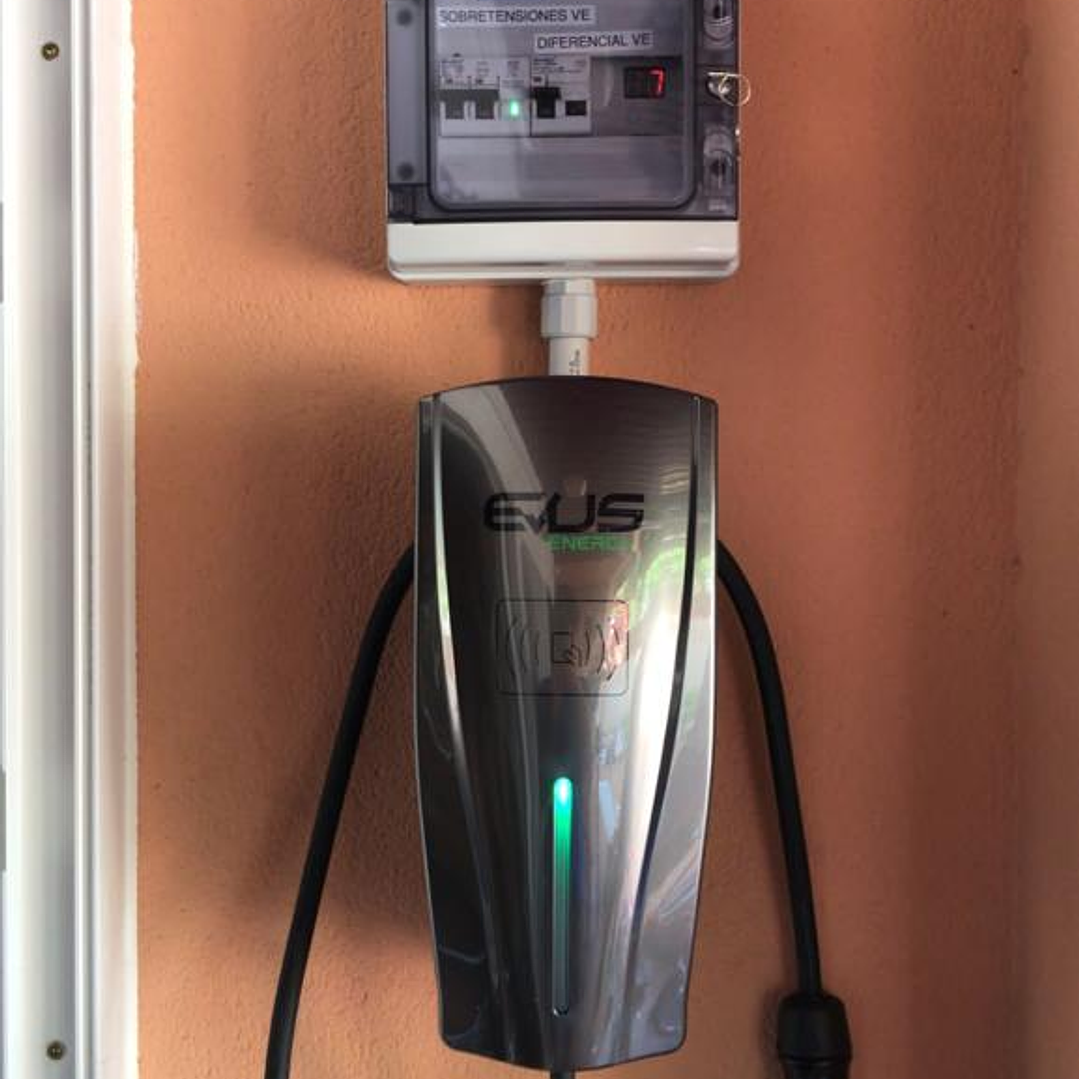Instalación de Cargadores de Vehículos Eléctricos | Ejemplos Reales y Proyectos Finalizados 7