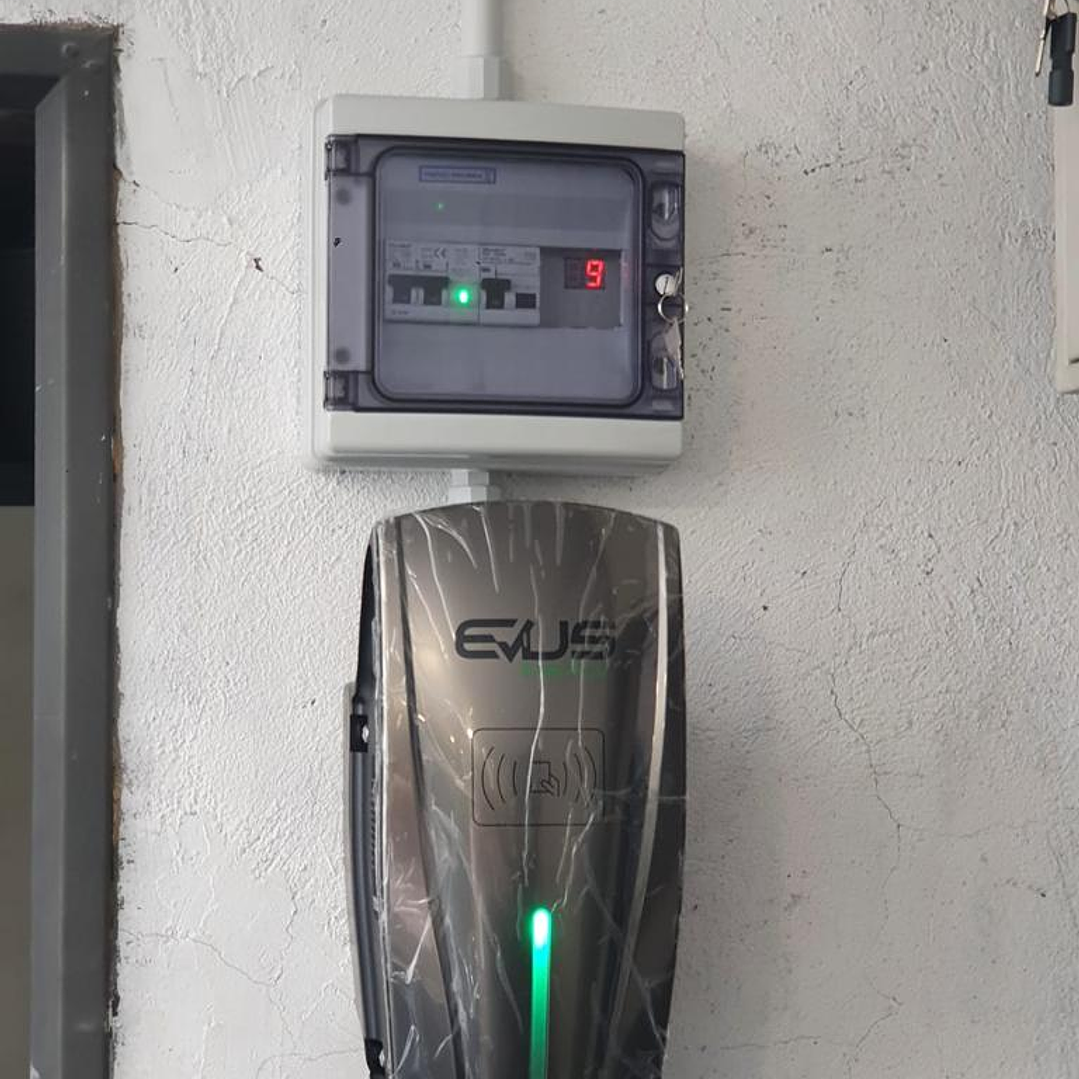 Instalación de Cargadores de Vehículos Eléctricos | Ejemplos Reales y Proyectos Finalizados 9