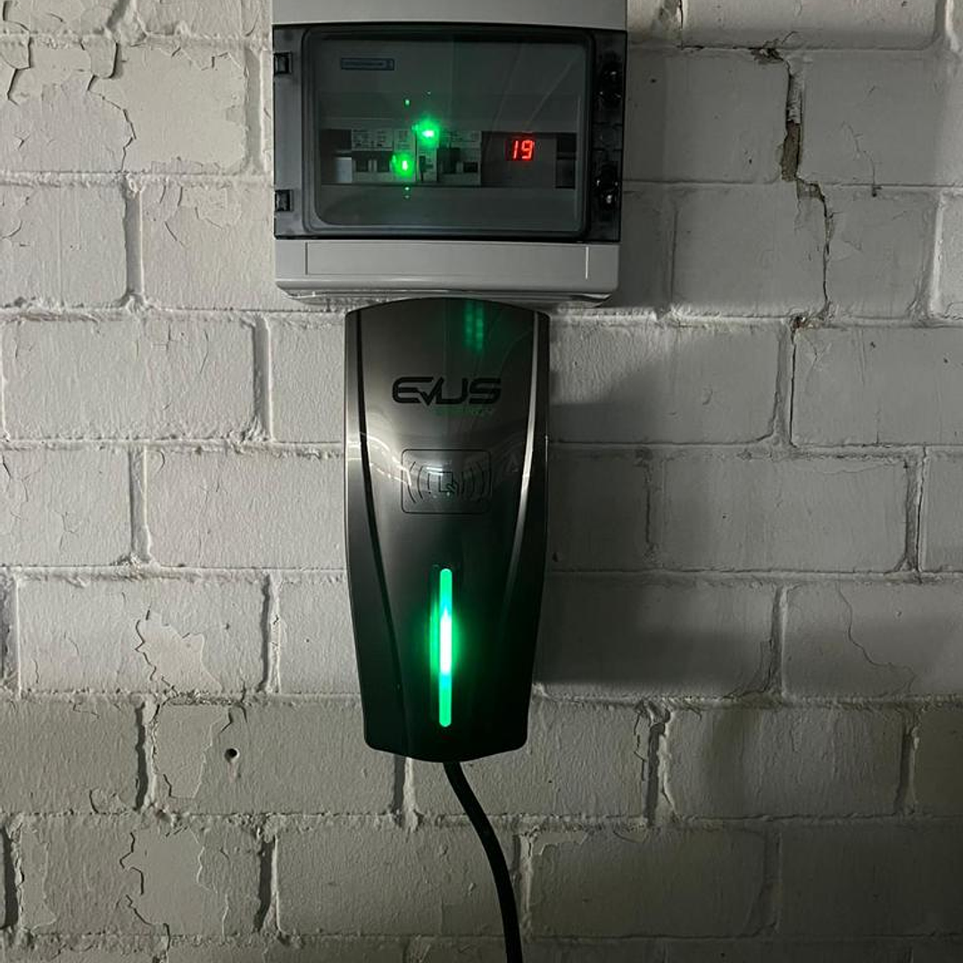 Instalación de Cargadores de Vehículos Eléctricos | Ejemplos Reales y Proyectos Finalizados 10