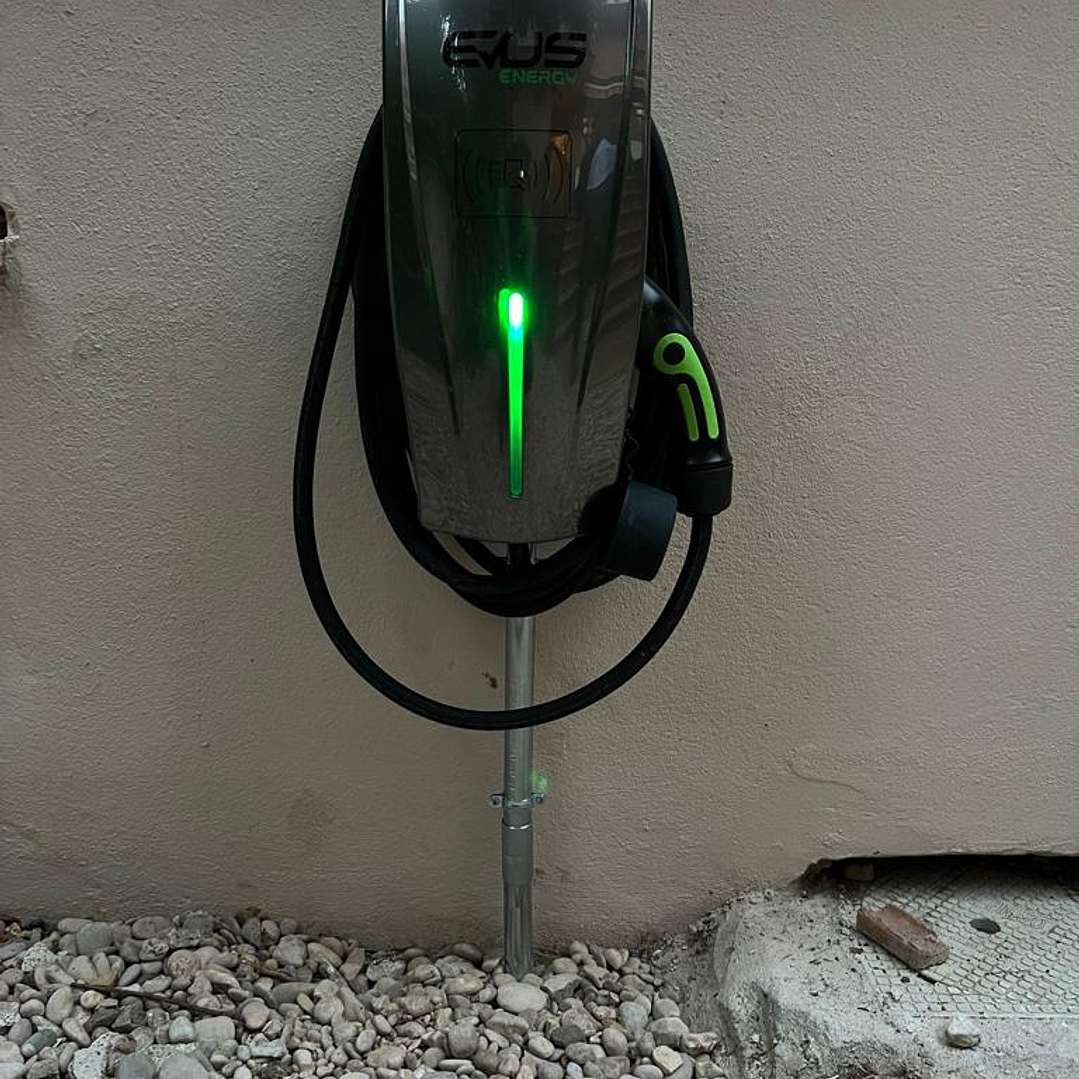 Instalación de Cargadores de Vehículos Eléctricos | Ejemplos Reales y Proyectos Finalizados 13