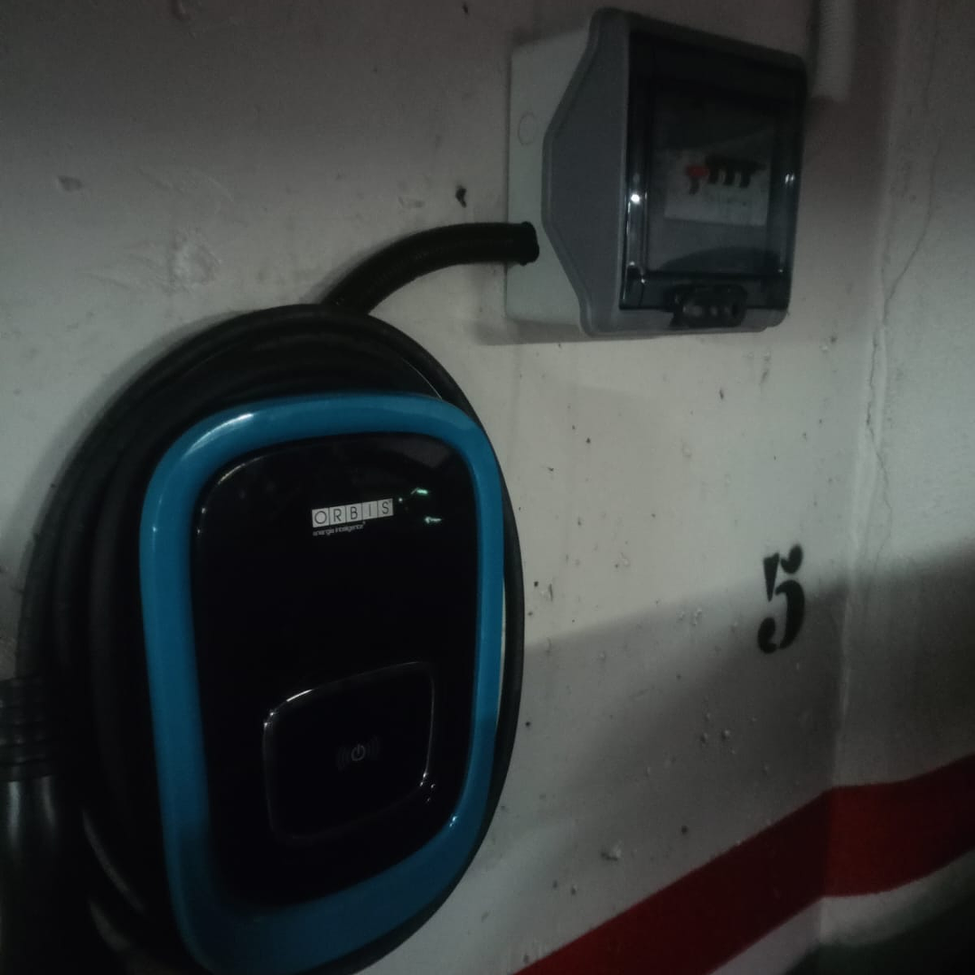Instalación de Cargadores de Vehículos Eléctricos | Ejemplos Reales y Proyectos Finalizados 25