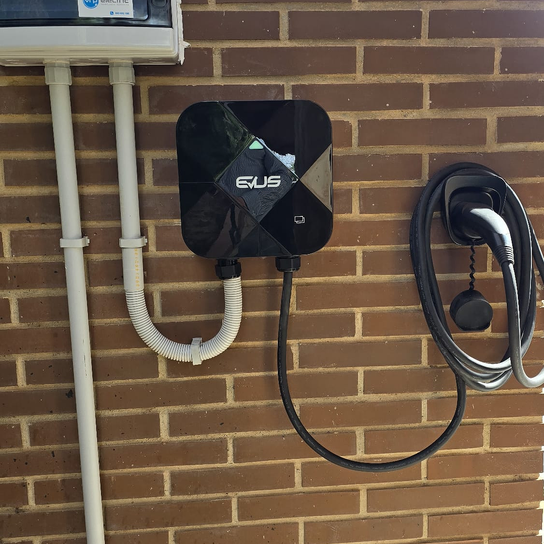 Instalación de Cargadores de Vehículos Eléctricos | Ejemplos Reales y Proyectos Finalizados 28
