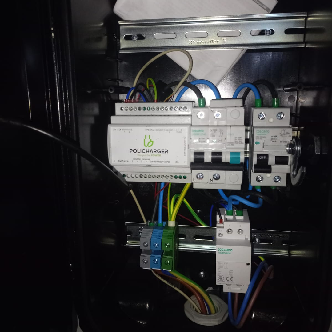 Instalación de Cargadores de Vehículos Eléctricos | Ejemplos Reales y Proyectos Finalizados 37