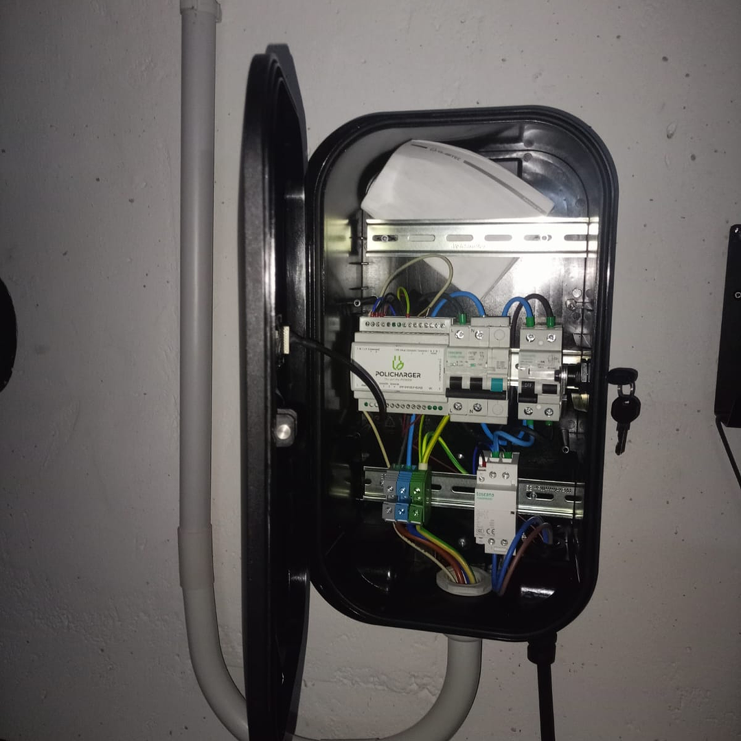 Instalación de Cargadores de Vehículos Eléctricos | Ejemplos Reales y Proyectos Finalizados 38