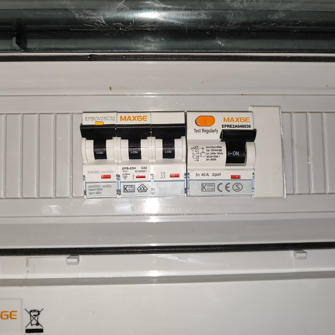 Instalación de Cargadores de Vehículos Eléctricos | Ejemplos Reales y Proyectos Finalizados 44