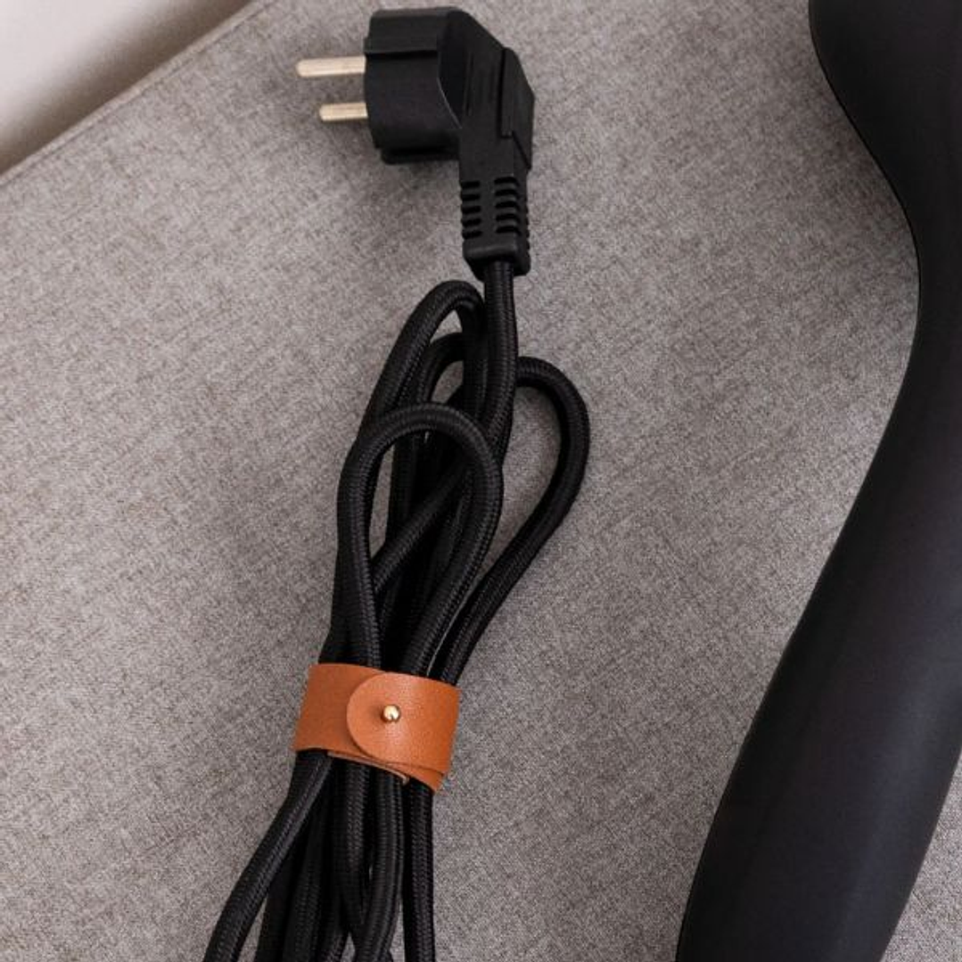 IRON UP – Plancha de Vapor Vertical Compacta y Potente 7