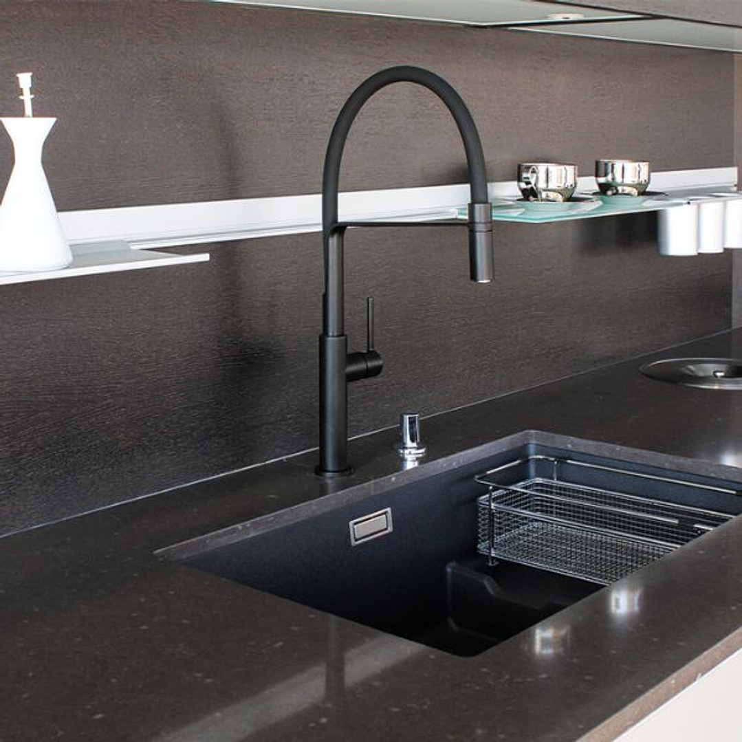 Grifo de cocina monomando 255 mm Chef Slim Negro Mate Cold Open 3