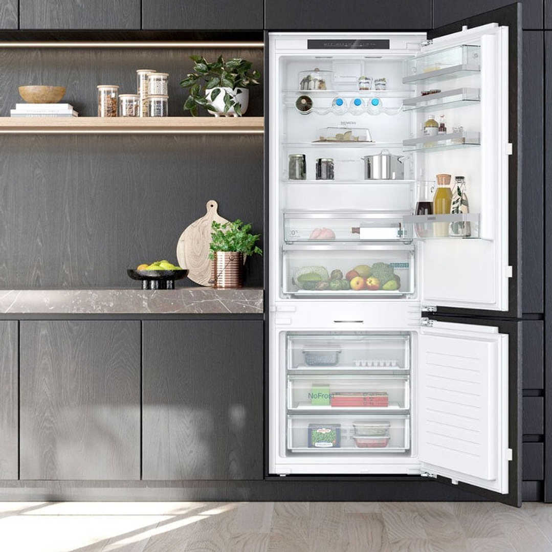 Frigorífico Combi Integrable Siemens KB96NADD0 NoFrost – Espacio XXL, Conservación Inteligente y Silencio Absoluto 1