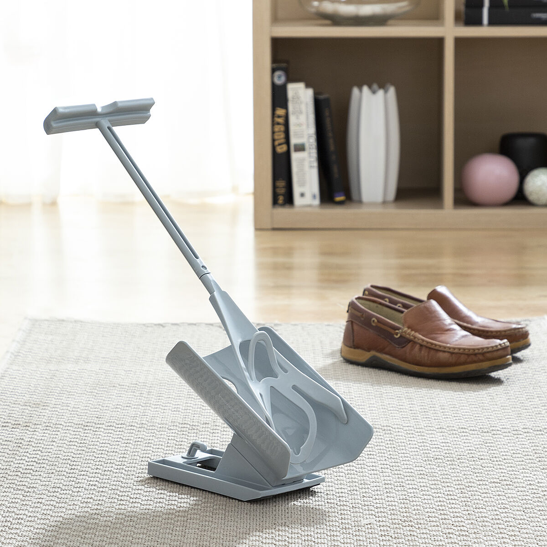 Calzador de Calcetines y Zapatos con Quitacalcetines Shoeasy InnovaGoods – Ayuda Ergonómica 3 en 1 para Personas Mayores y Movilidad Reducida 5