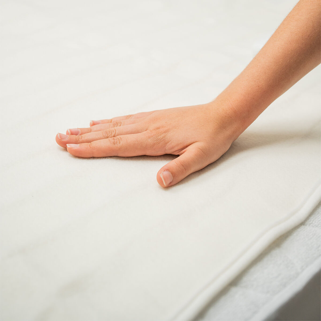 Calientacamas Eléctrico Doble Blewarm InnovaGoods 140x160 cm | Cubrecolchón Térmico Blanco con 2 Mandos y 3 Niveles de Temperatura 5