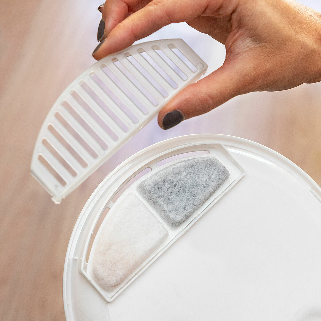 Fuente para Gatos Recargable con Sensor Refopet InnovaGoods – Bebedero Automático Silencioso con Filtros y 3 L de Capacidad 4