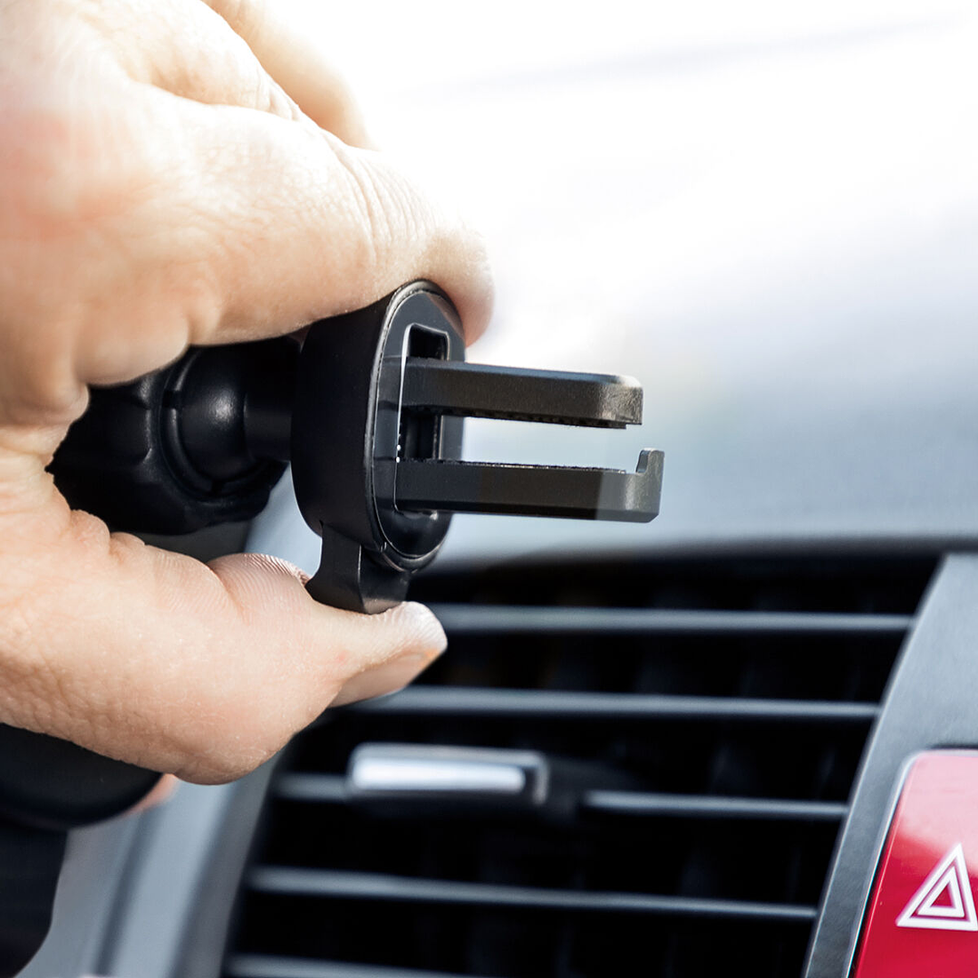 Soporte de Móvil con Cargador Inalámbrico para Coche Wolder InnovaGoods – 2 en 1, Rotación 360º y Carga Rápida 10W 6