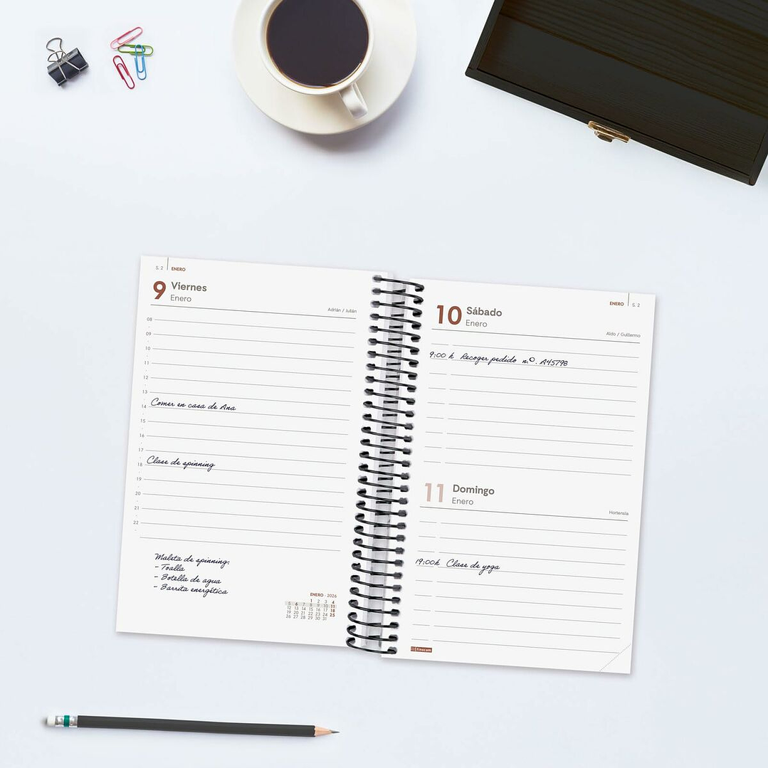 Agenda Finocam YEAR Negro 2026 Día Vista – Compacta y Funcional 3