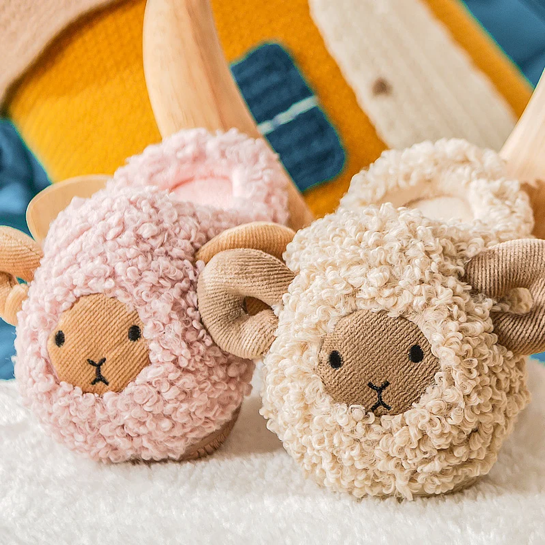 Pantuflas de Invierno Unisex con Estampado Leopardo | Antideslizantes y Acolchadas 1