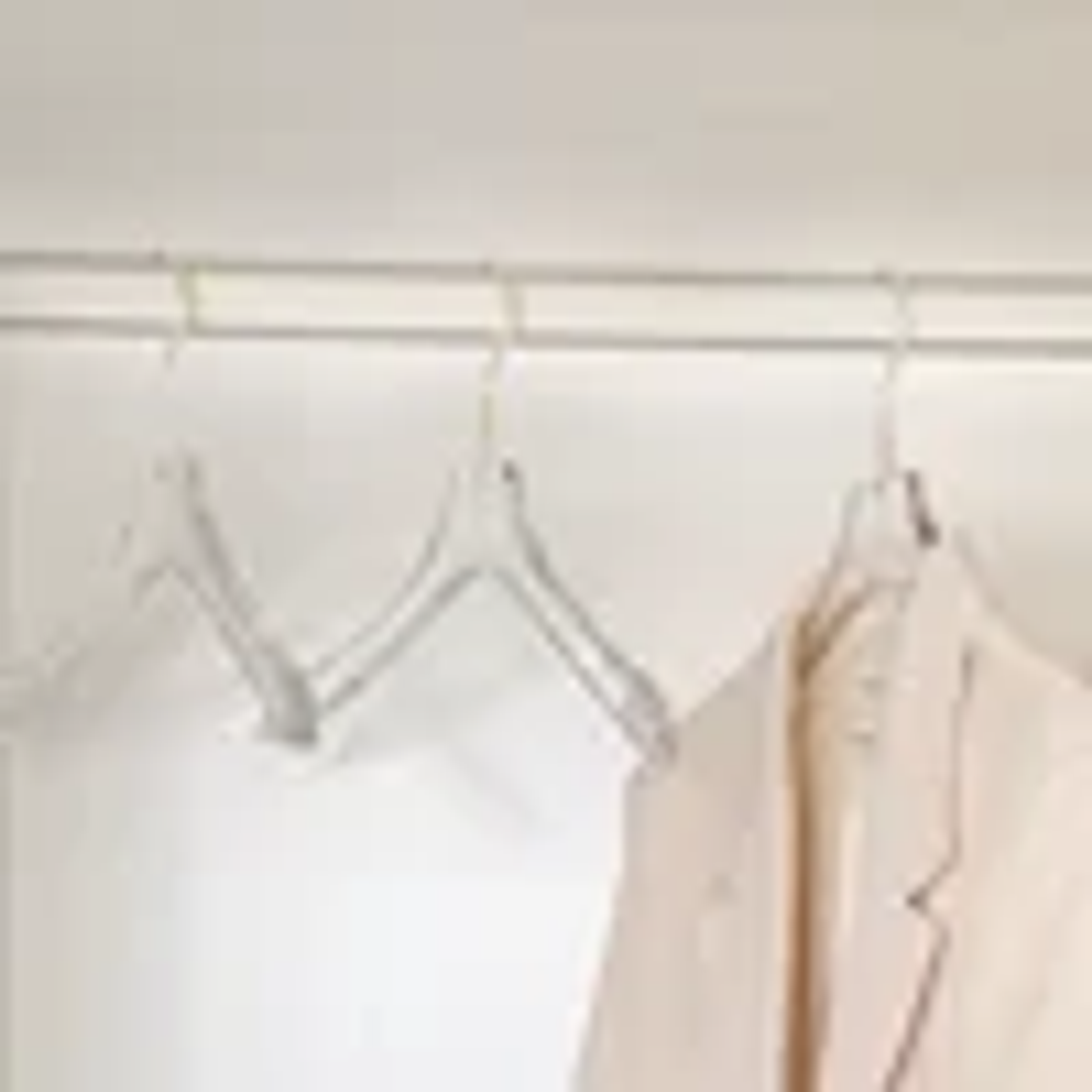 Percha Acrílica Transparente LEILOI | Gancho Metálico Personalizable para Ropa 22