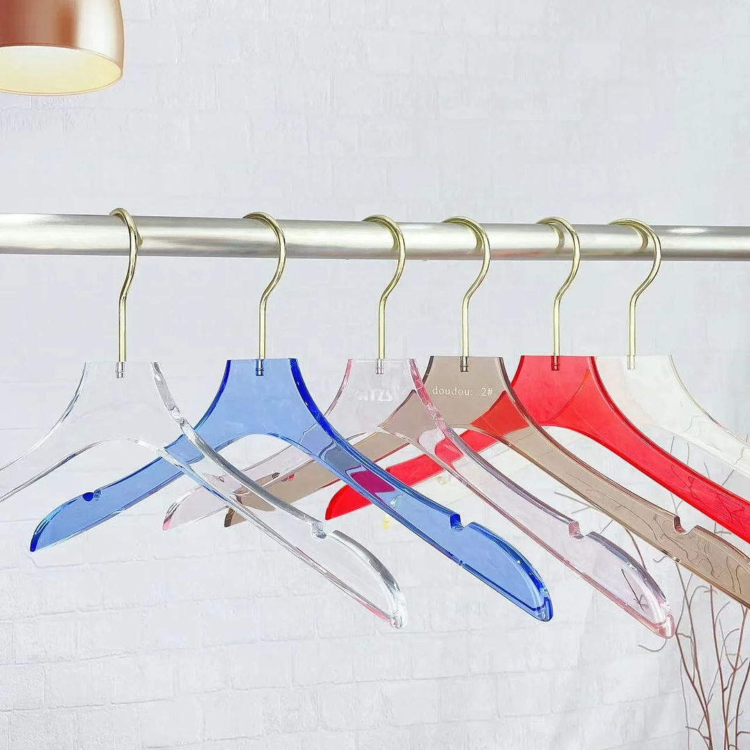 Percha Acrílica Transparente LEILOI | Diseño Mate con Gancho Dorado para Ropa 2
