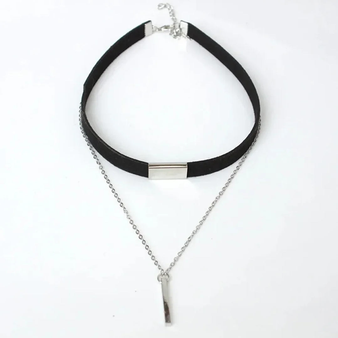 Gargantilla de Terciopelo Negro SUMENG | Collar Trendy con Colgante Cuadrado para Mujer 4