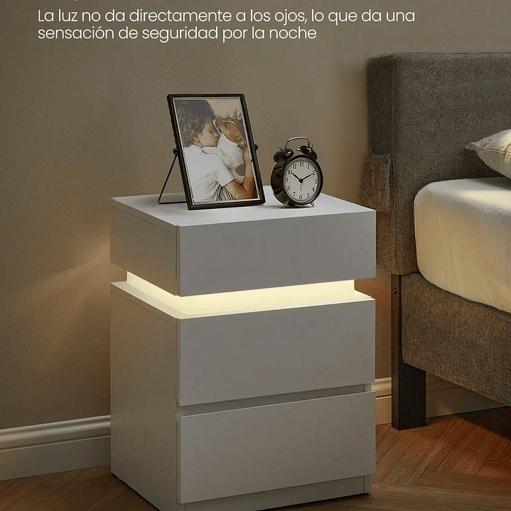 VASAGLE Mesa Auxiliar Moderna  Mesita de Noche con Luz LED y 3 Cajones 3