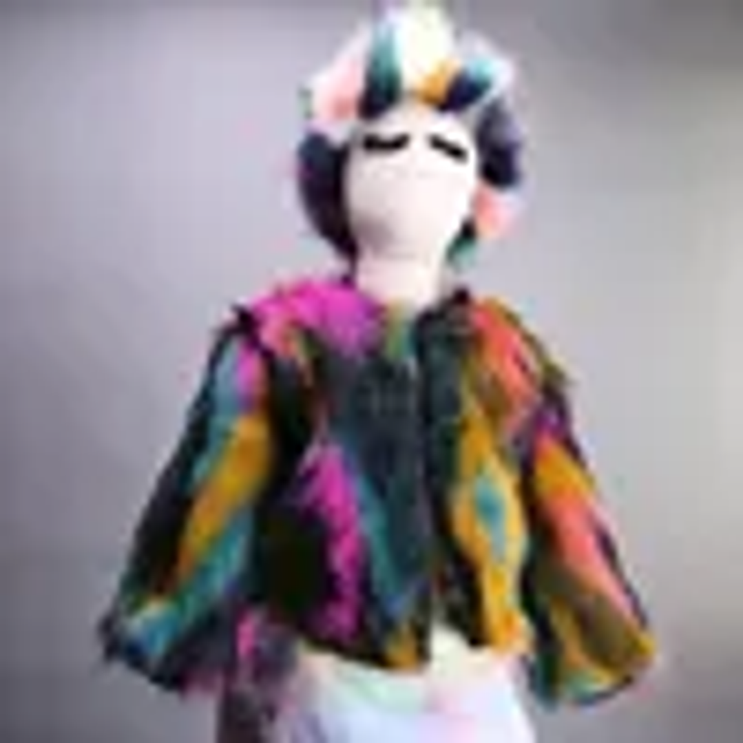 Abrigo de Piel con Botas Elegantes 5