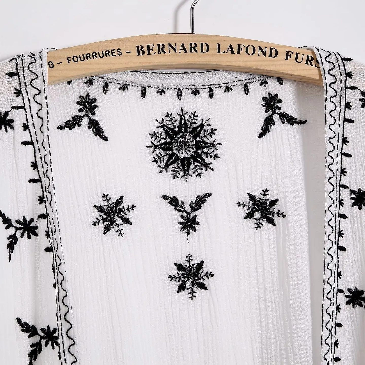 Kimono Bordado Bohemio Mujer - Blusa Encaje Holgada Estilo Casual y Elegante 5