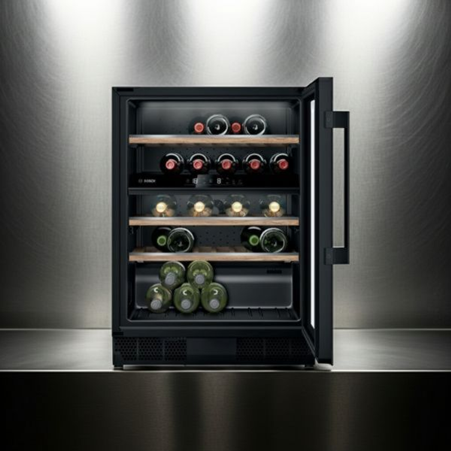 Vinoteca Bosch KUW21AHG0 – Conservación Profesional para hasta 44 Botellas 4