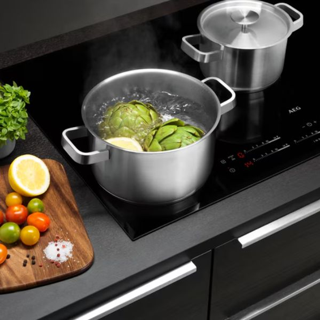 Set de Cocina AEG A3SS Acero Inoxidable para Todo Tipo de Placas 3