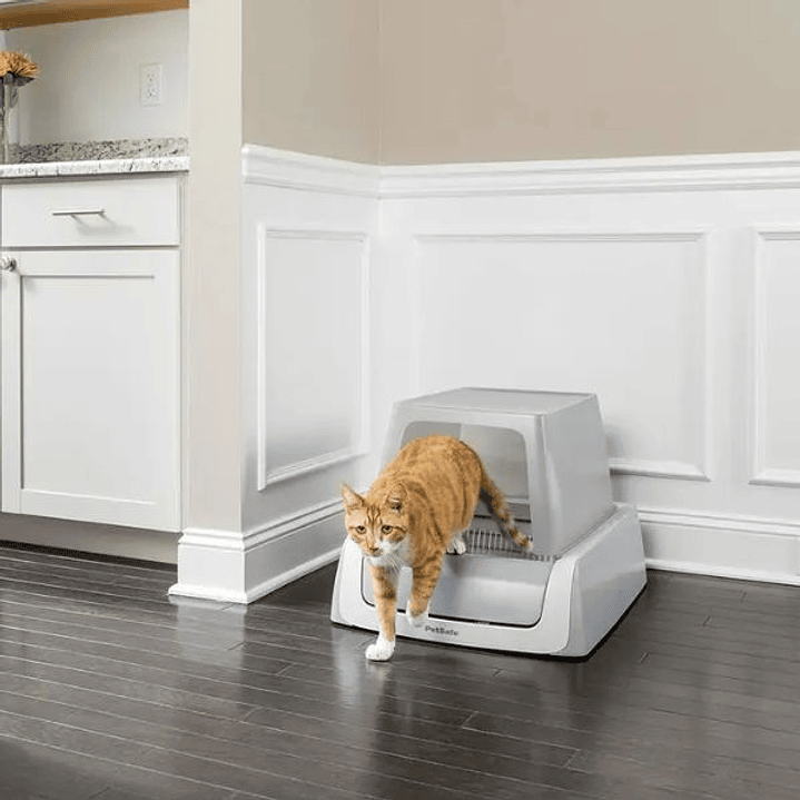 Arenero para Gatos PetSafe Auto ScoopFree 1.5 – Sistema Autolimpiante con Control de Olores, Bandeja Desechable y Diseño Compacto en Blanco y Gris 2