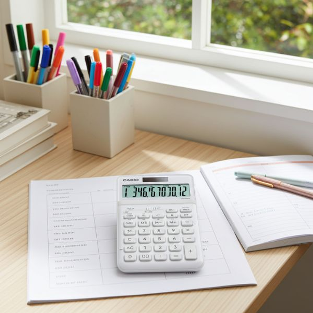 Calculadora de Escritorio Casio JW-200SC-WE Blanca – Diseño Elegante, Plástico Resistente, con Estuche Original 4