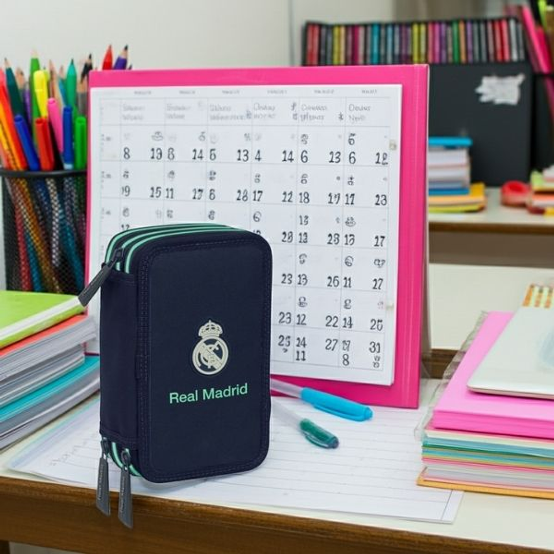 Estuche Real Madrid 37 Piezas Portatodo Escolar 5