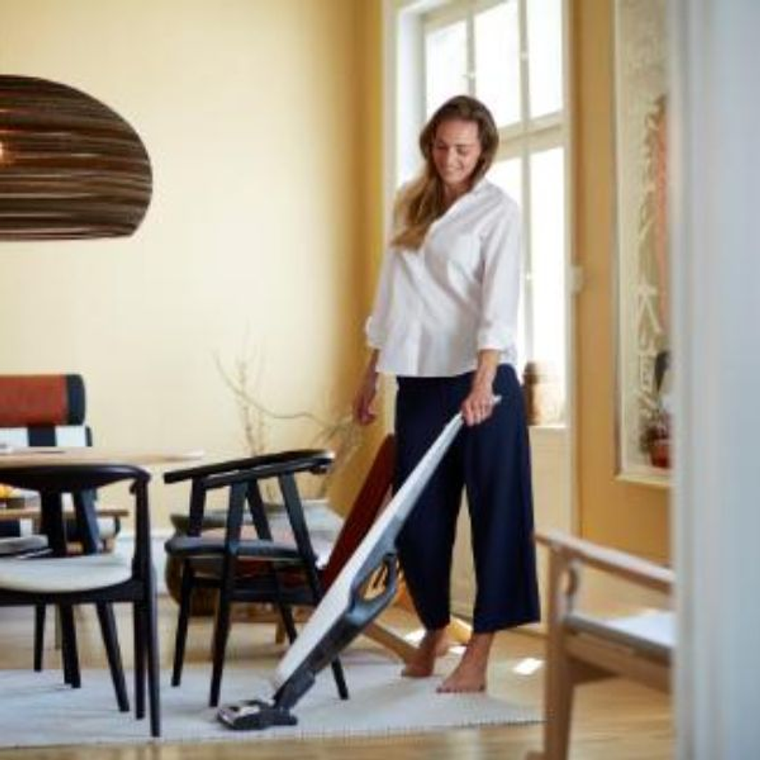 Nilfisk EASY Aspirador Vertical 170W Rojo 9