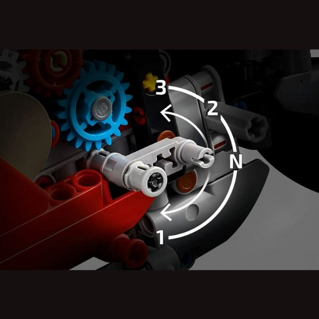 Ducati Panigale V4 S LEGO 42202 Moto Technic 3