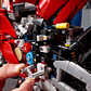 Ducati Panigale V4 S LEGO 42202 Moto Technic - Miniatura 5