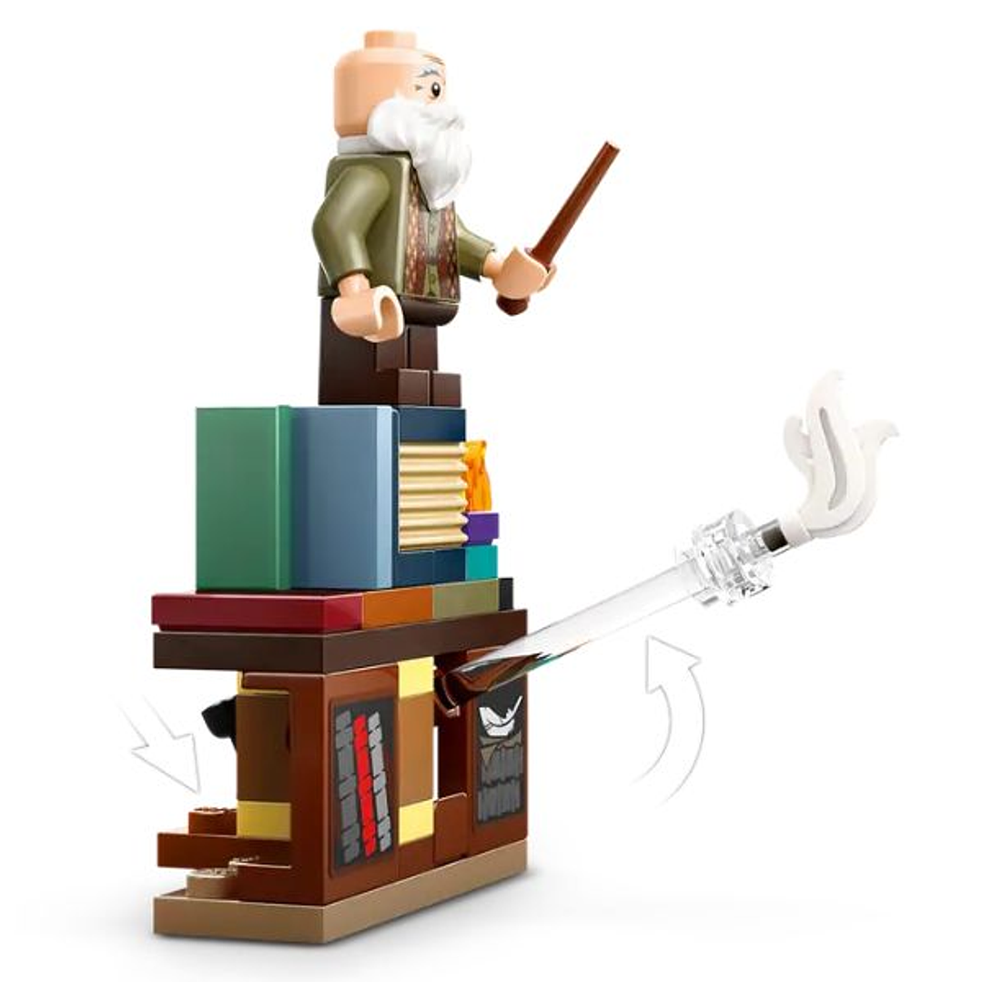 LEGO Harry Potter 76442 Castillo de Hogwarts Clase Encantamientos 2